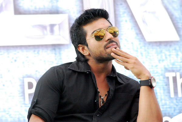 ram charan,thani oruvan remake,rakshak,surendar reddy  చరణ్ రిస్క్‌ చేస్తున్నాడా..? 